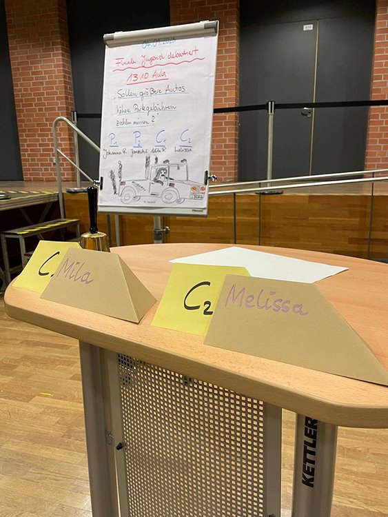 Jugend debattiert Pult