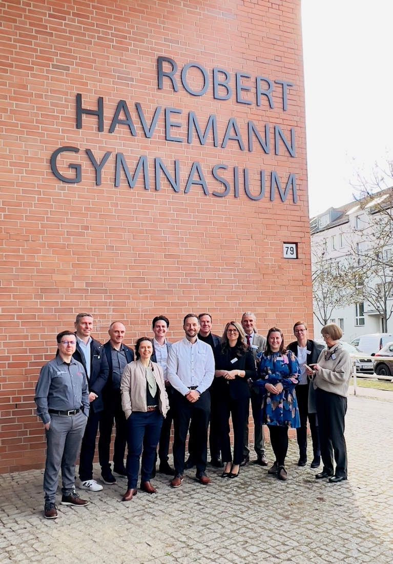Staatssekretärin Henke zu Besuch am RHG
